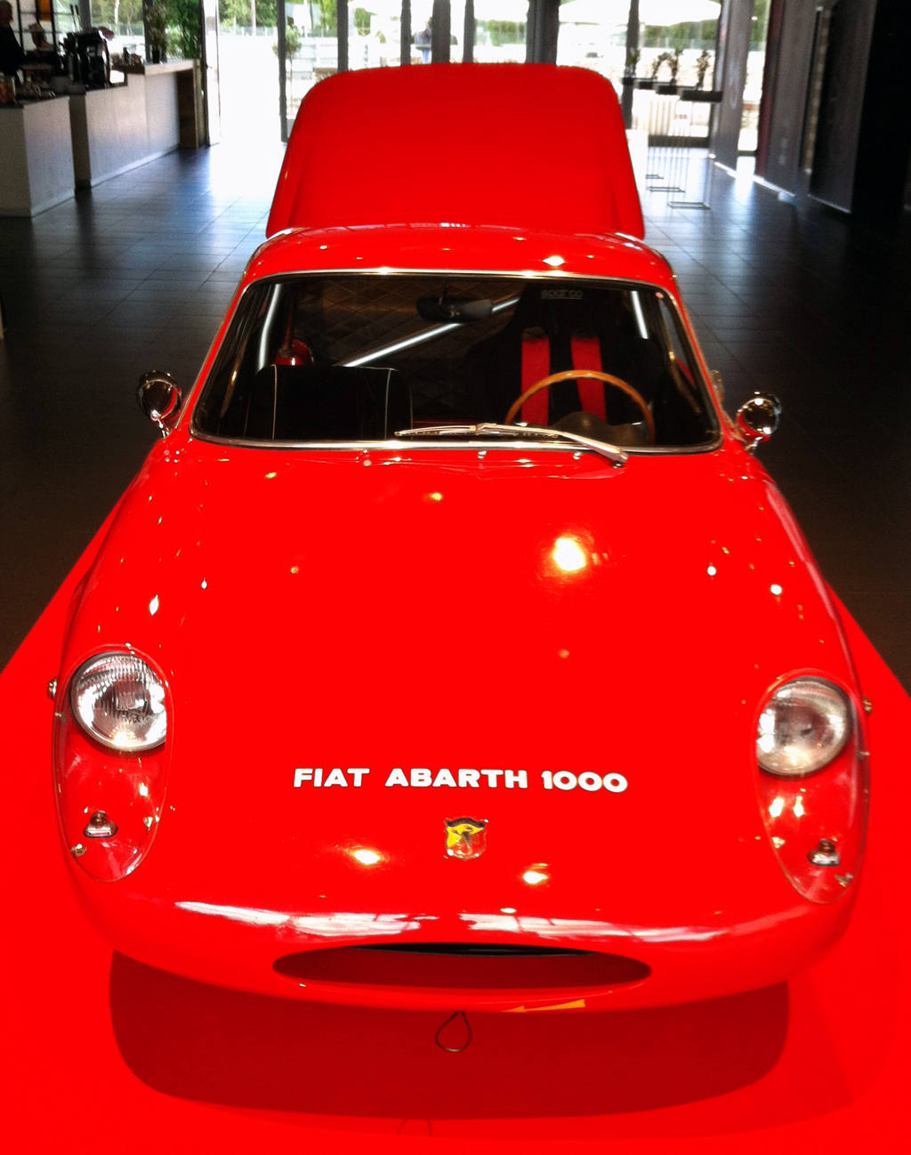 Eine Orgie in Rot: Fiat Abarth 1000, ... Fotos: Koch