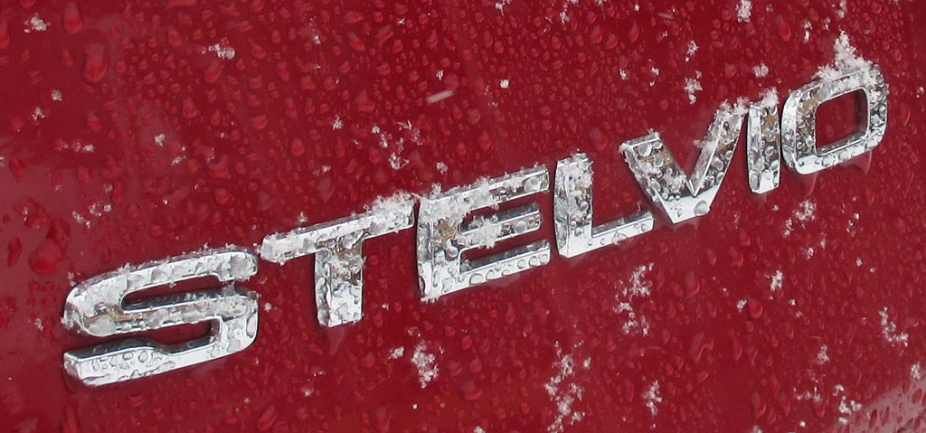 Alfa Romeo Stelvio: Der Name stammt vom Stilfser-Joch-Pass Passo dello Stelvio.