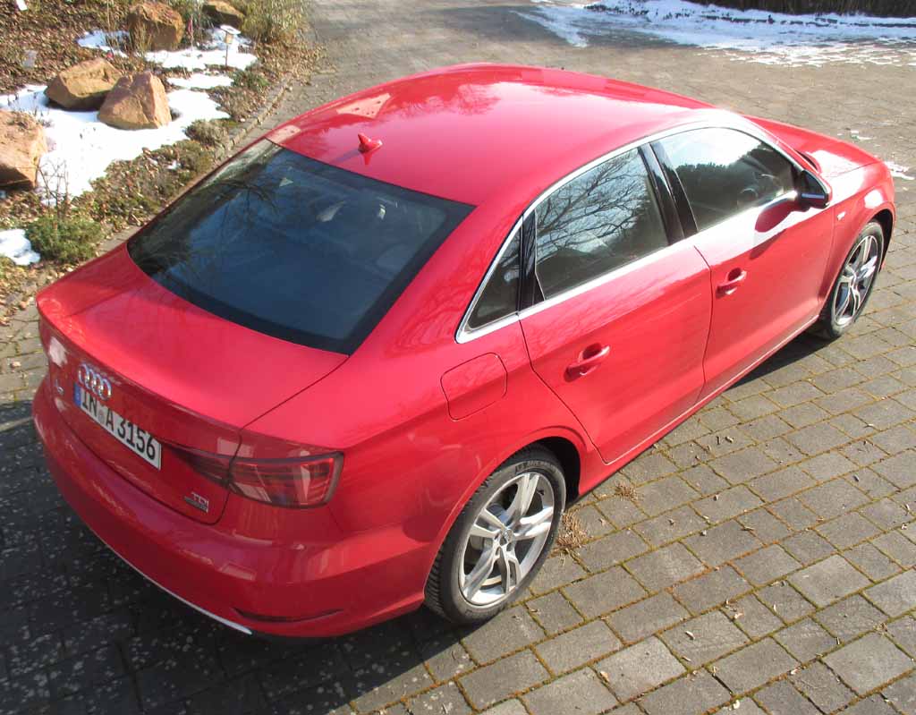 Audi A3: Heck-/Seitenansicht. 