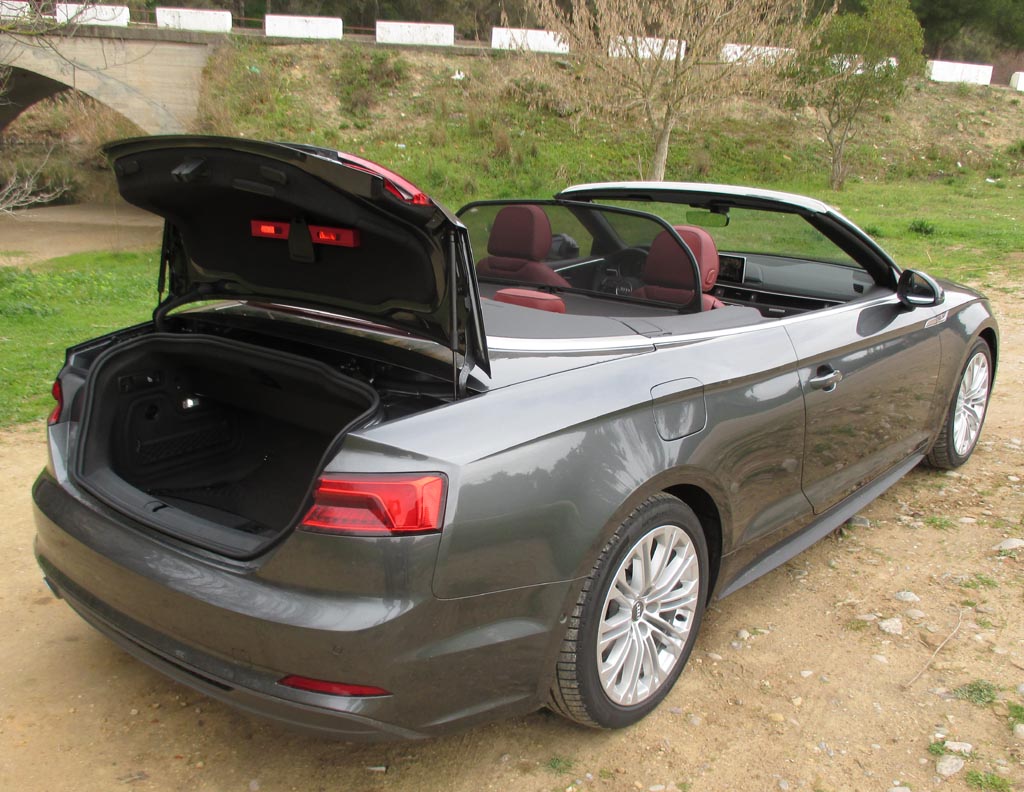Audi A5 Cabrio: Das Gepäckabteil fasst 320 Liter offen und 380 Liter geschlossen.