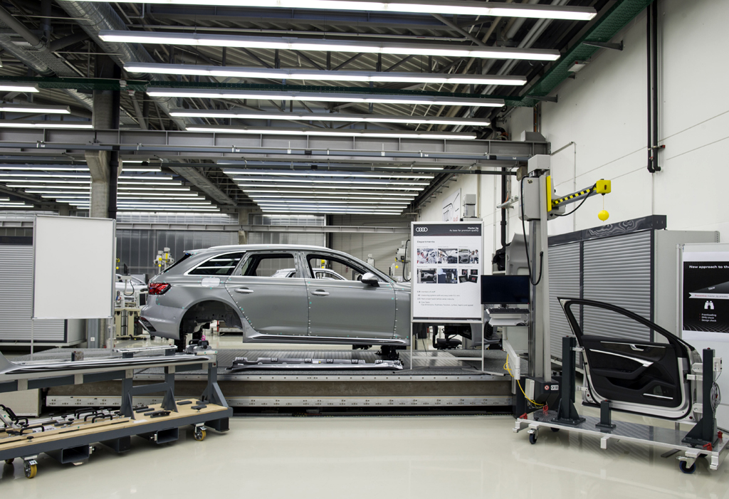 Audi-Qualitätssicherung, Meisterbock: Das Aluminiumgerüst als Prüfwerkzeug gibt es noch.