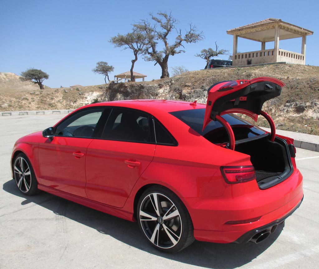 Audi RS3: Das Gepäckabteil der Limousine fasst 315 bis 770 Liter.