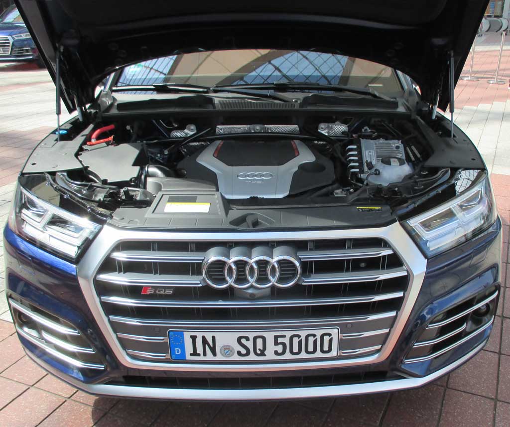 Audi SQ5: Blick unter die Haube auf den 354-PS-Sechszylinder-Turbobenziner.