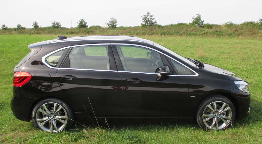 BMW 2er Active Tourer: Und so sieht das Kompaktmodell von der Seite aus.