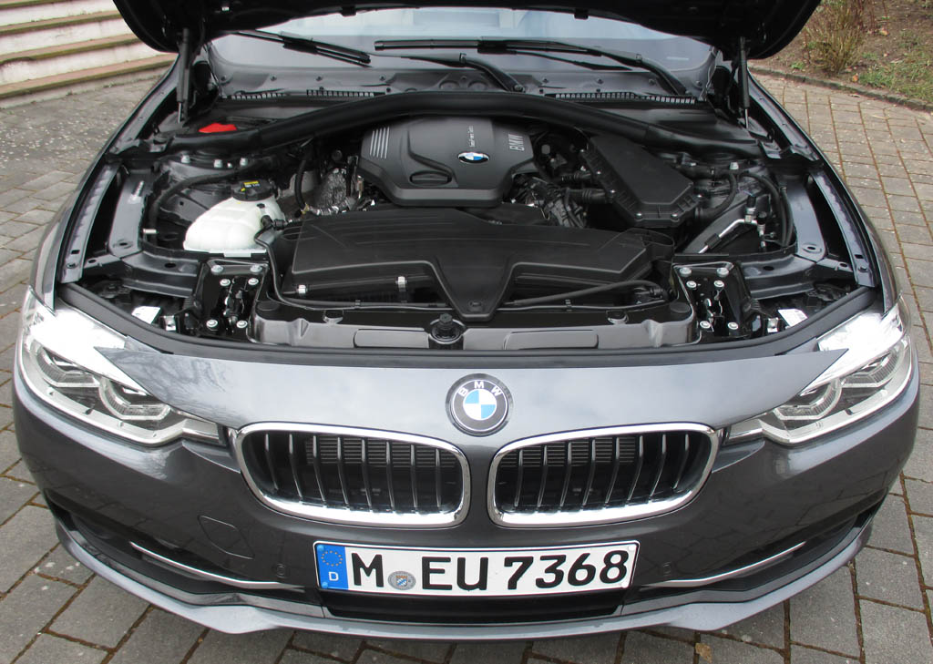 BMW 320d: Blick unter die Haube auf den 190-PS-Selbstzünder.
