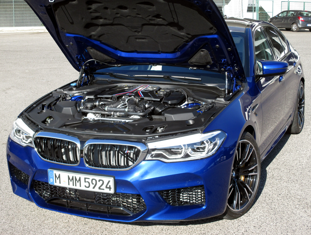 BMW M5: Blick unter die Haube auf den 4,4-Liter mit 600 PS und 750 Newtonmetern.