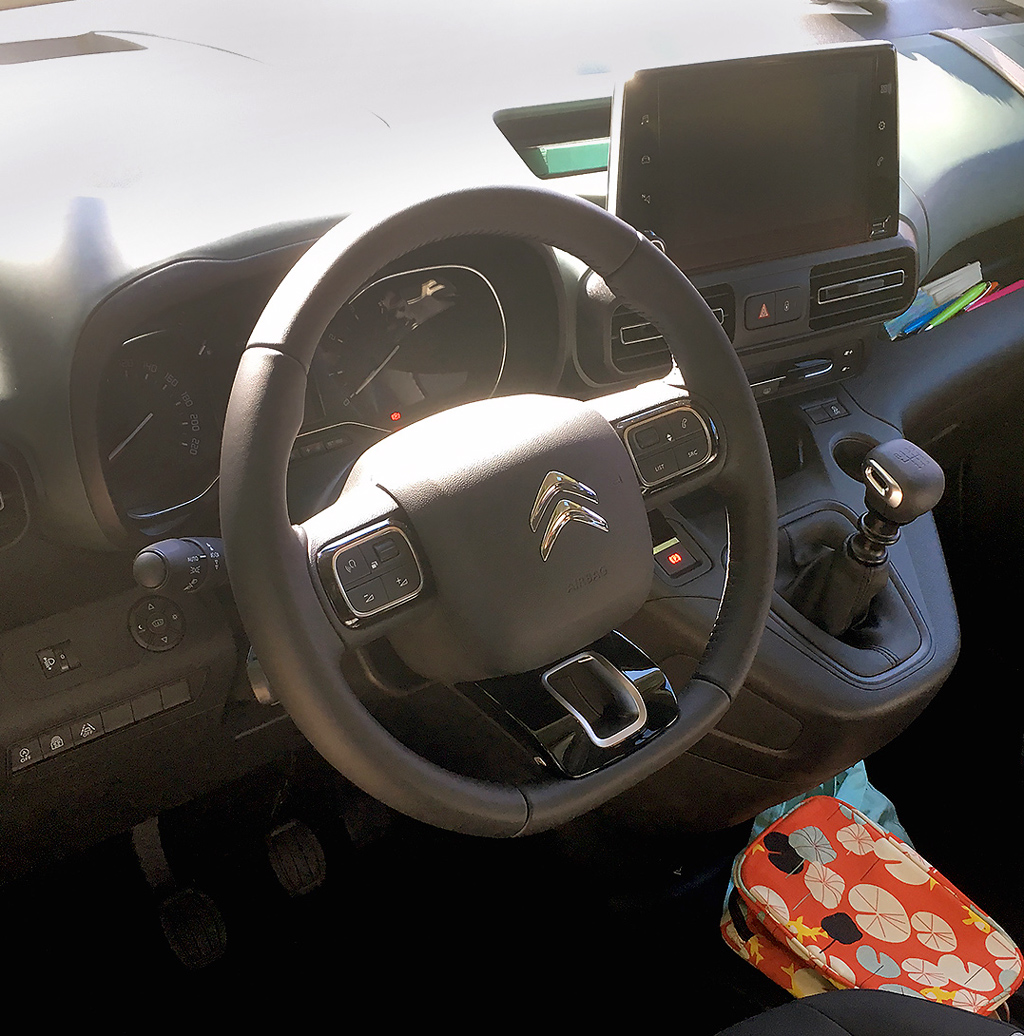 Citroën Berlingo: Im Cockpit findet man sich schnell zurecht.
