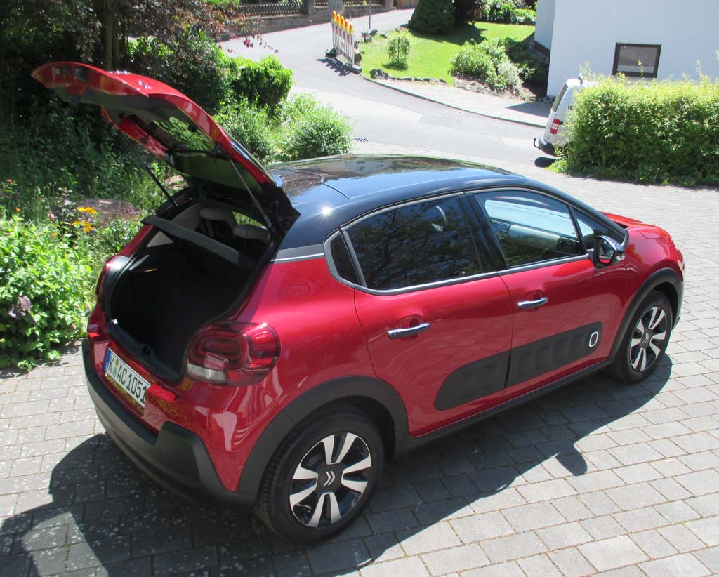 Citroën C3: Das Gepäckabteil fasst erweiterbare 300 Liter.