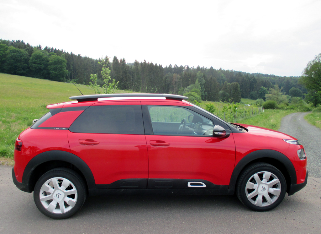 Citroën C4 Cactus: Und so sieht der fünftürige Fünfsitzer von der Seite aus.