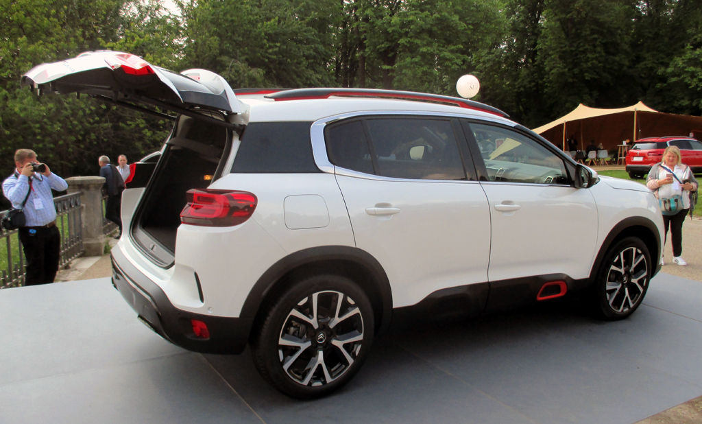 Citroën C5 Aircross: Das große Gepäckabteil fasst 580/720 bis 1630 Liter.