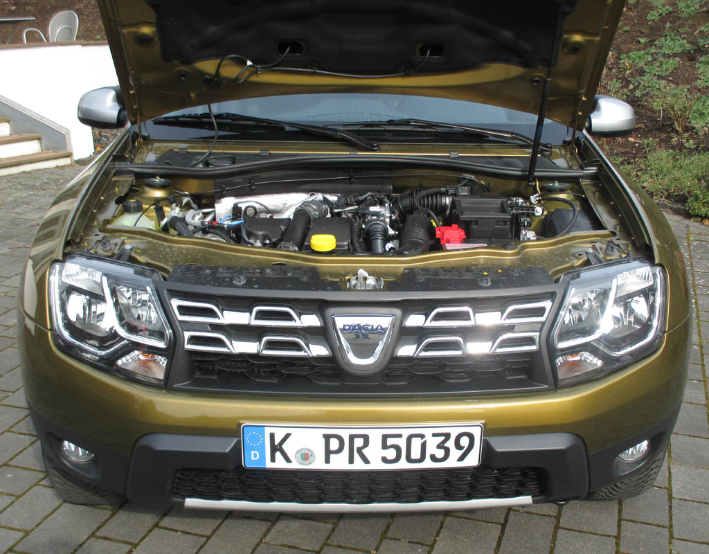 Dacia Duster: Blick unter die Haube auf den 1,5-Liter-Selbstzünder.