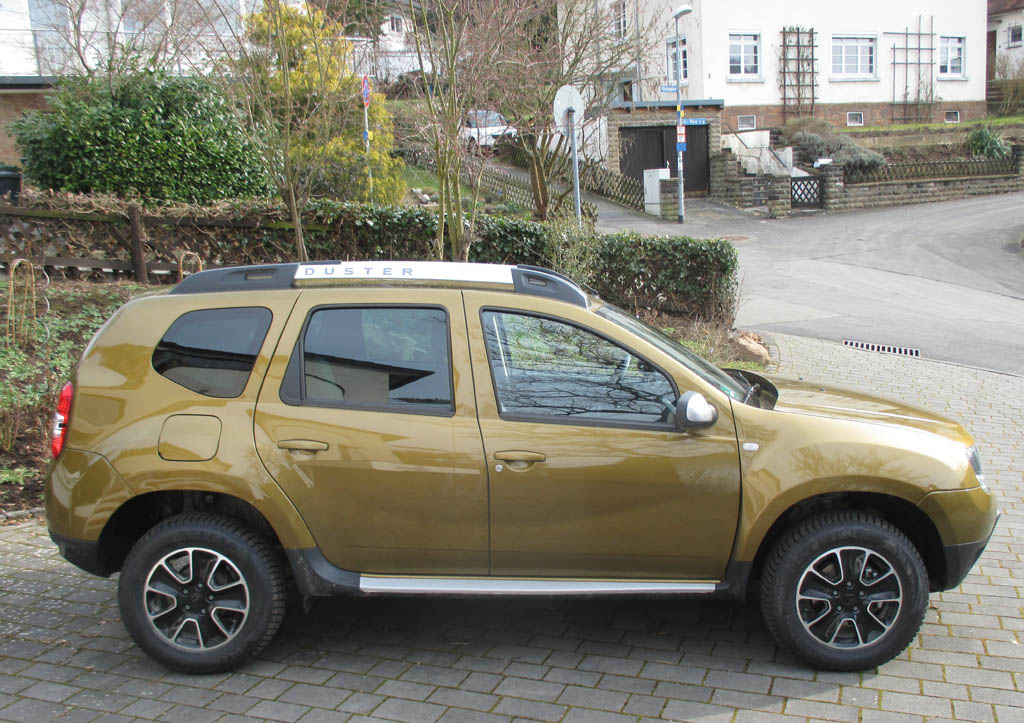 Dacia Duster: Und so sieht das robuste Kompakt-SUV-Modell von der Seite aus.
