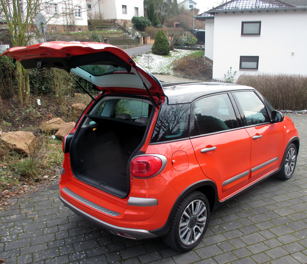 Fiat 500L: Das Gepäckabteil fasst 412 bis 1375/1480 Liter.