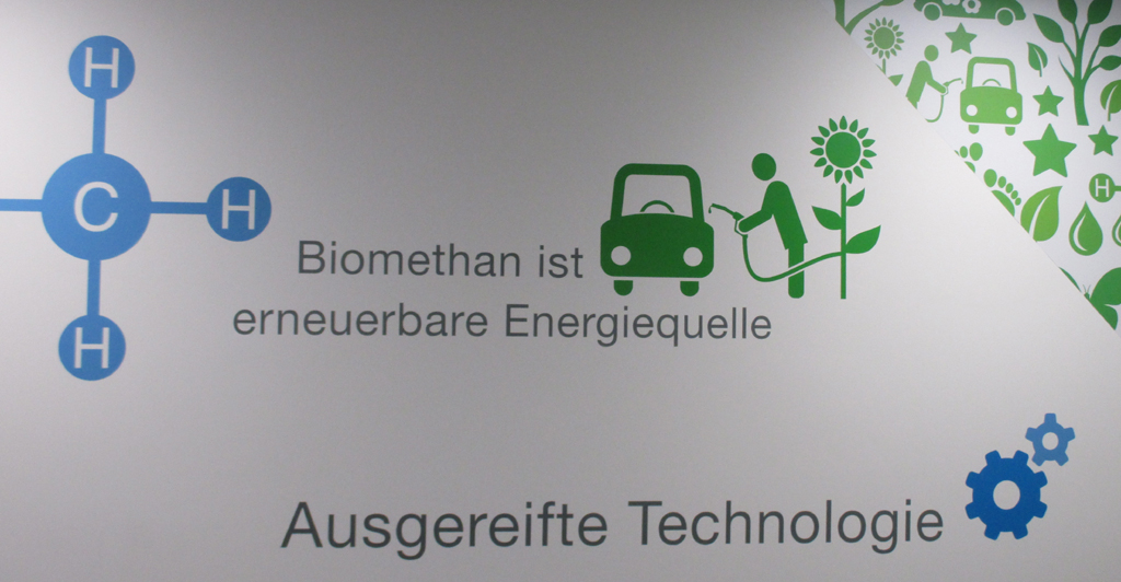 Biomethan mache Erdgas, chemisch Methan, zur erneuerbaren Energiequelle.