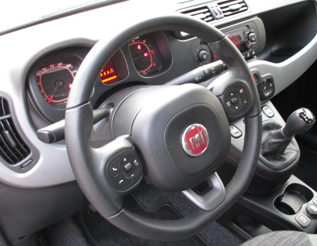 Fiat Panda: Blick ins sehr übersichtliche Cockpit.