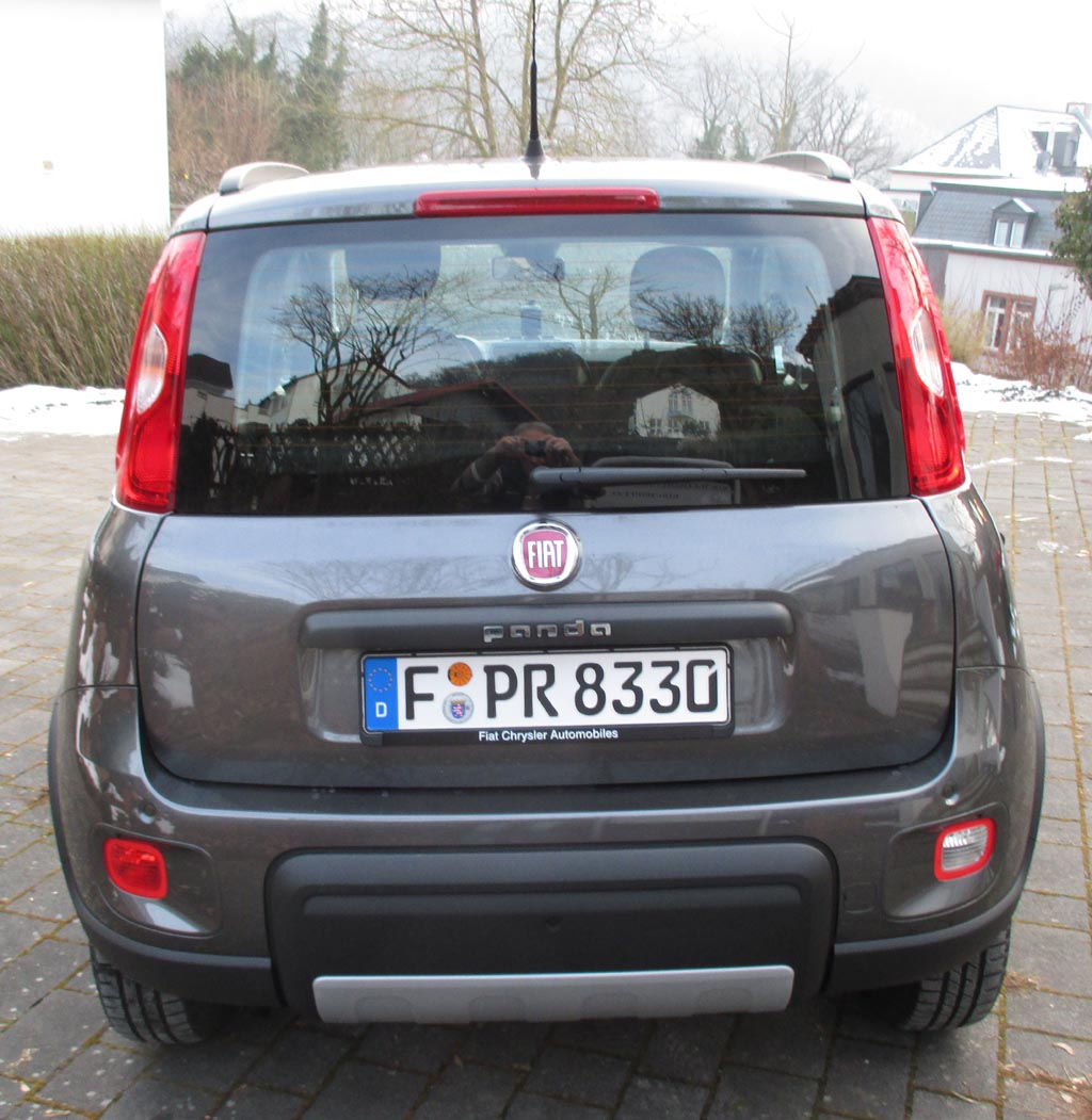 Fiat Panda: Blick auf die Heckpartie.