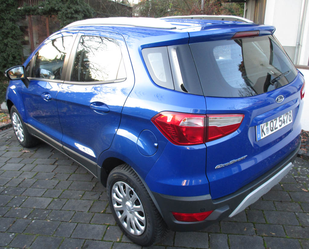 Ford EcoSport: Heck-/Seitenansicht.