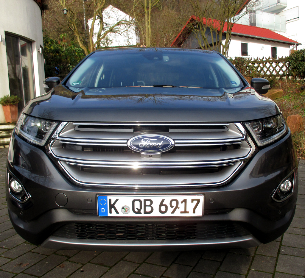 Ford Edge: Schon die Frontpartie kommt ziemlich bullig daher. Fotos: Koch