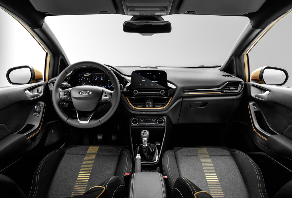 Ford Fiesta: Blick in den modern und sogar nobel wirkenden Innenraum.