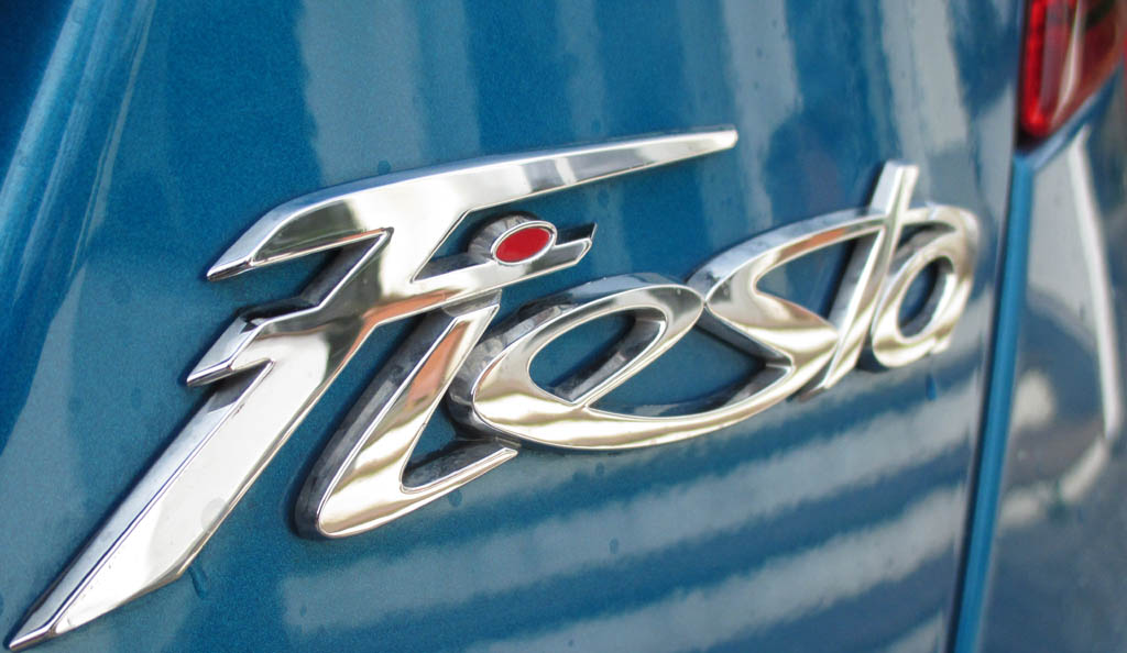 Ford Fiesta: Modellschriftzug auf der Hecktür.