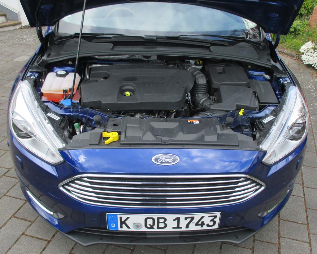 Ford Focus: Blick unter die Haube auf den 2,0-Liter-Selbstzünder.