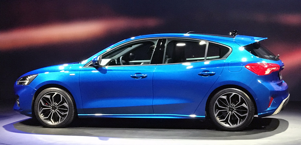 Ford Focus: Und so sieht die sportlichere Kompaktlimousine von der Seite aus.