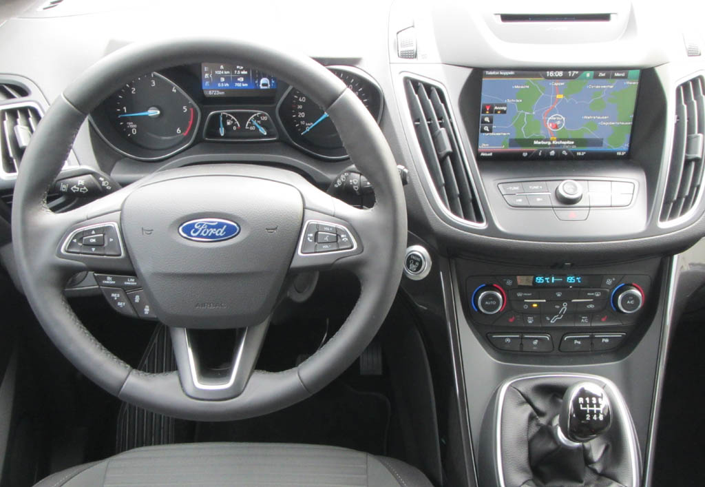 Ford Grand C-Max: Blick ins übersichtlichere Cockpit.