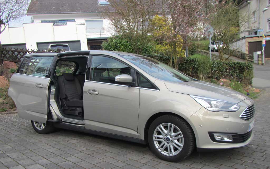Ford Grand C-Max, hier als 150-PS-Diesel mit Titanium-Paket. Fotos: Grebe