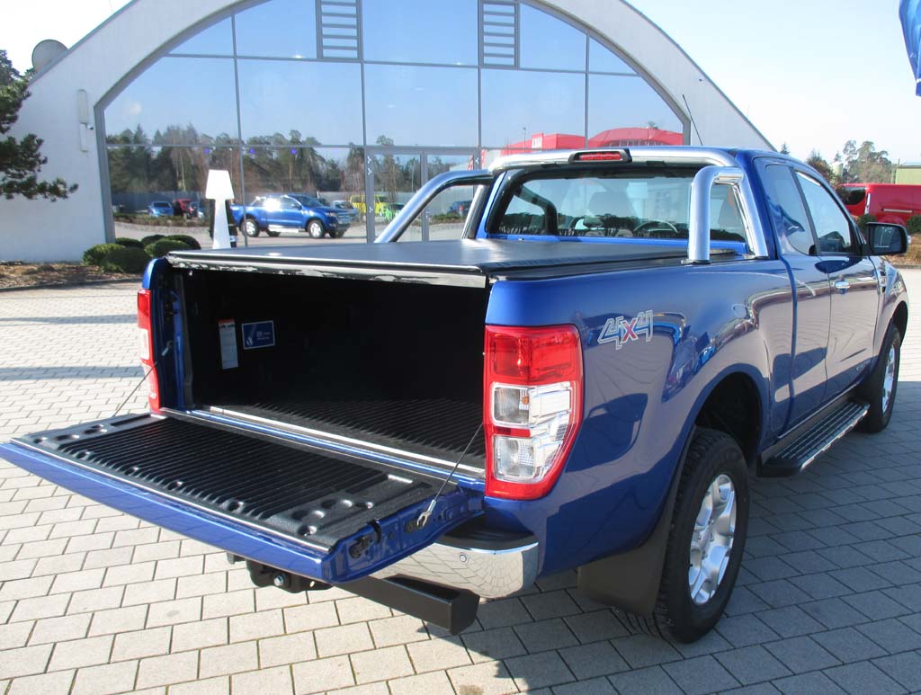 Ford Ranger: Hier ist die Pritsche mit Sportbügel und Abdeckung versehen.