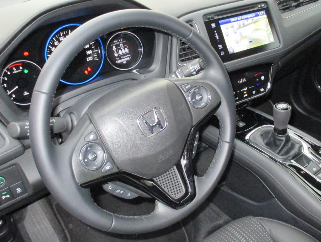 Honda HR-V: Blick ins recht übersichtliche Cockpit.