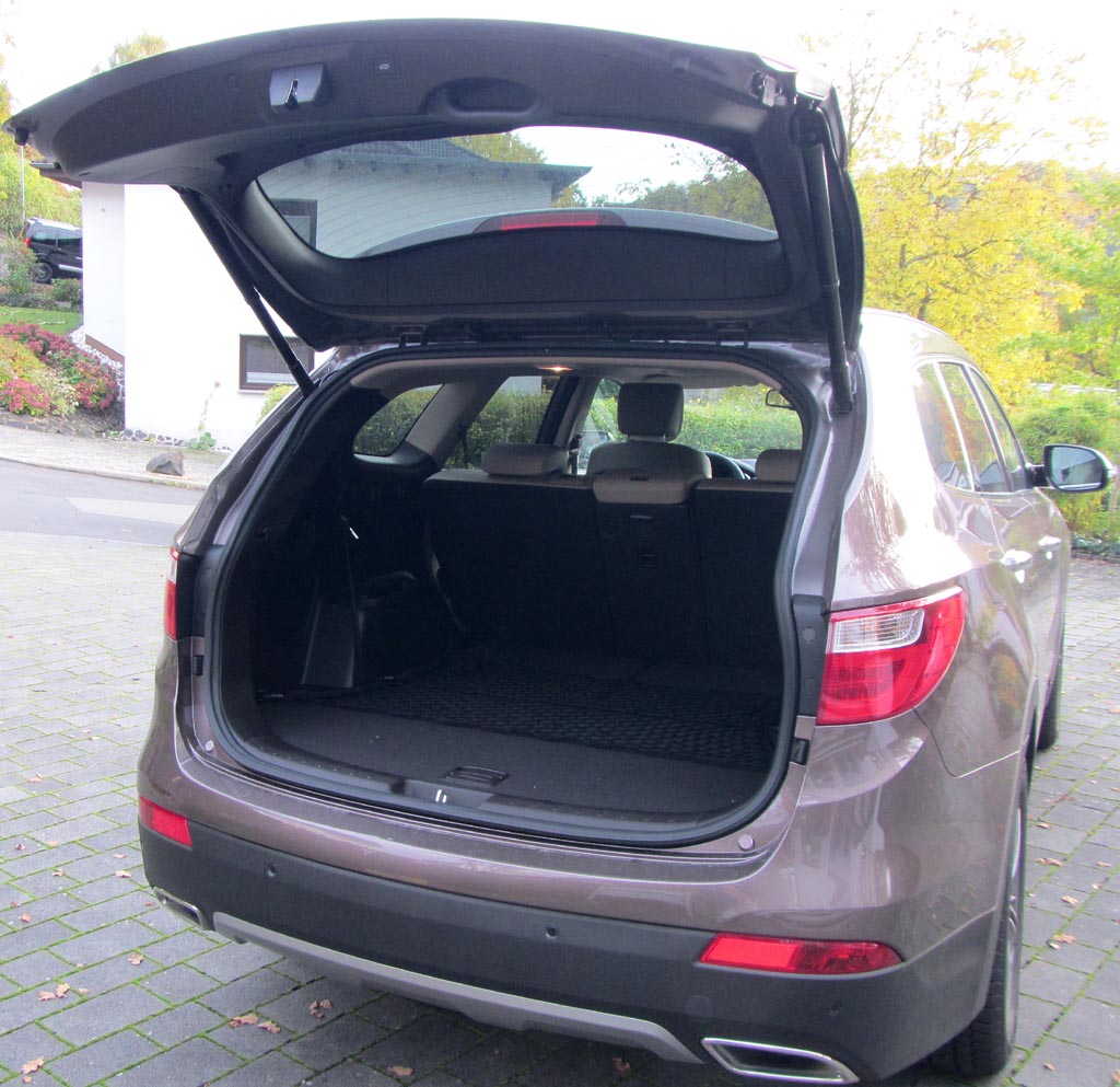 Hyundai Grand Santa Fe: Das Gepäckabteil fasst bis zu 1842 Liter.  