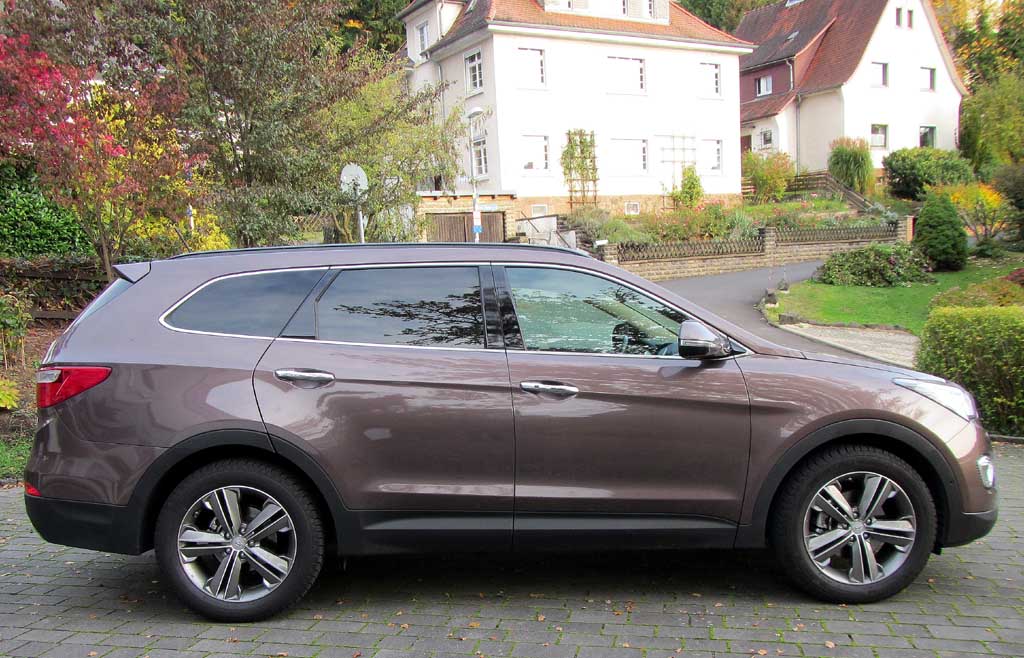 Hyundai Grand Santa Fe: Und so sieht das große SUV-Modell von der Seite aus.