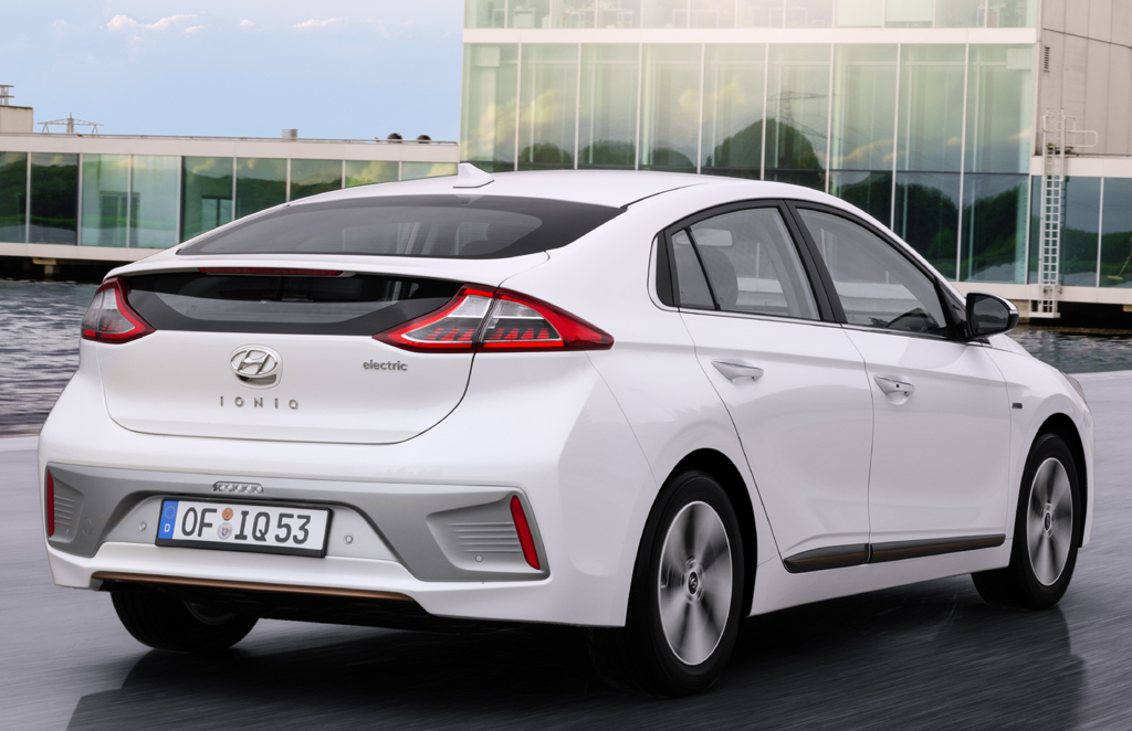 Hyundai Ioniq: Heck-/Seitenansicht des neuen Modells der Koreaner.