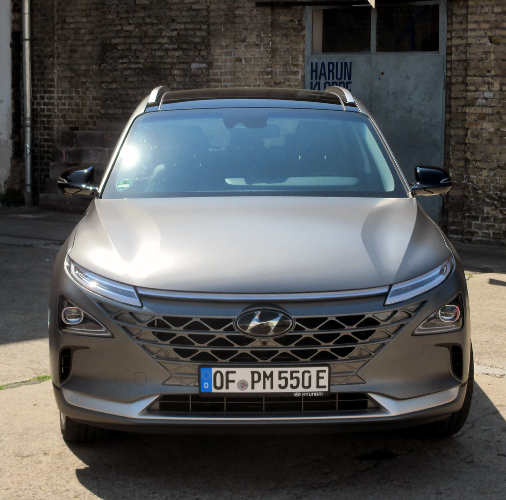 Hyundai Nexo: Schon die Frontpartie mutet überaus gefällig an. Fotos: Koch