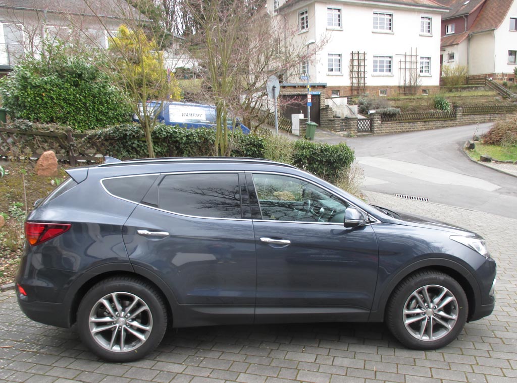 Hyundai Santa Fe: Und so sieht das gefällige SUV-Modell von der Seite aus.