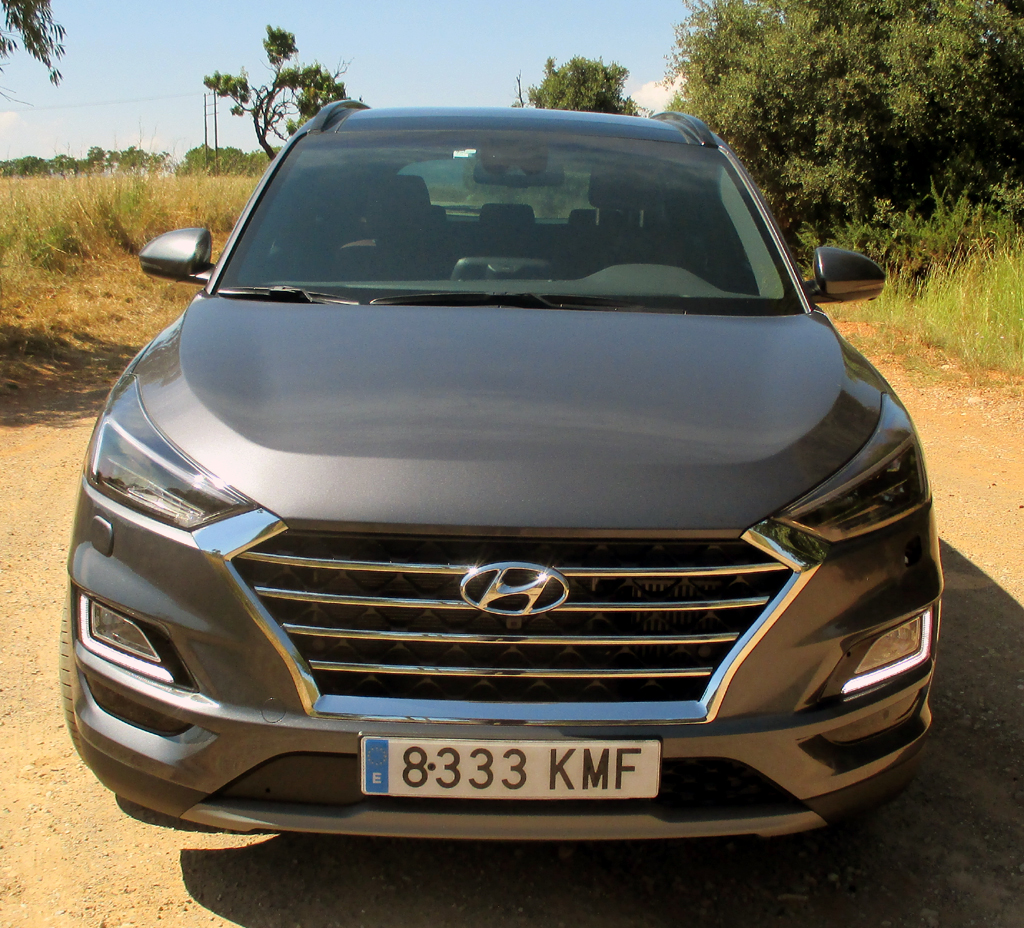 Hyundai Tucson: Auch die Frontpartie ist leicht modifiziert worden. Fotos: Koch