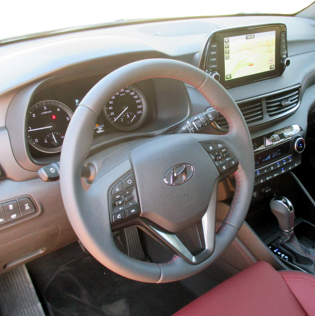 Hyundai Tucson: Im Cockpit geht es recht übersichtlich zu.