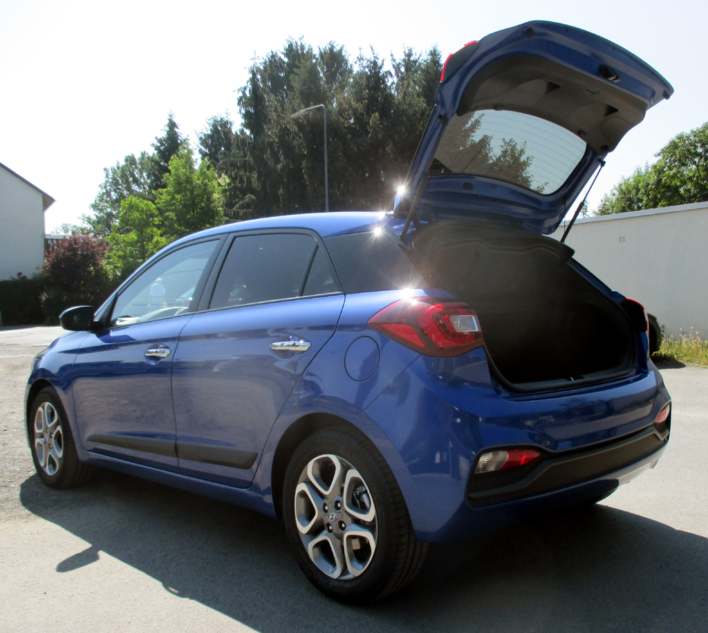 Hyundai i20: Das Gepäckabteil fasst 326 bis 1024 Liter.