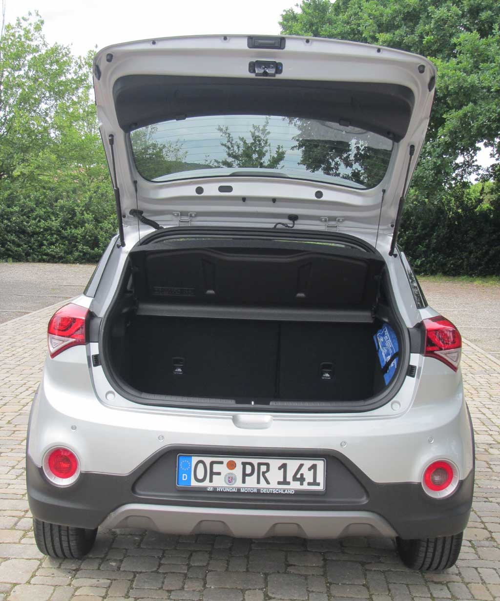 Hyundai i20 Active: Das Stauabteil fasst immerhin noch 326 bis 1042 Liter.