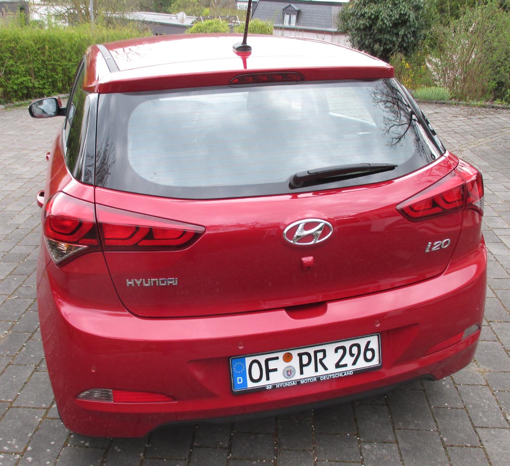 Hyundai i20: Blick auf die Heckaprtie.