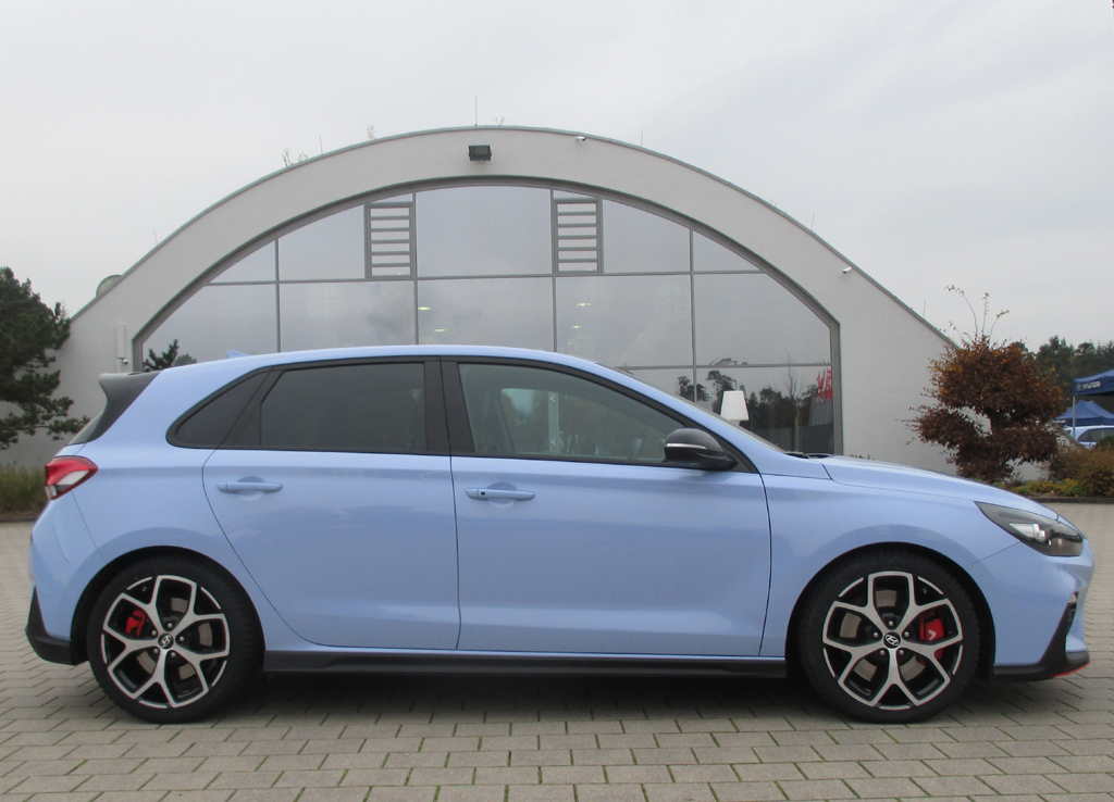Hyundai i30N: Und so sieht der fünftürige Kompaktsportler von der Seite aus.