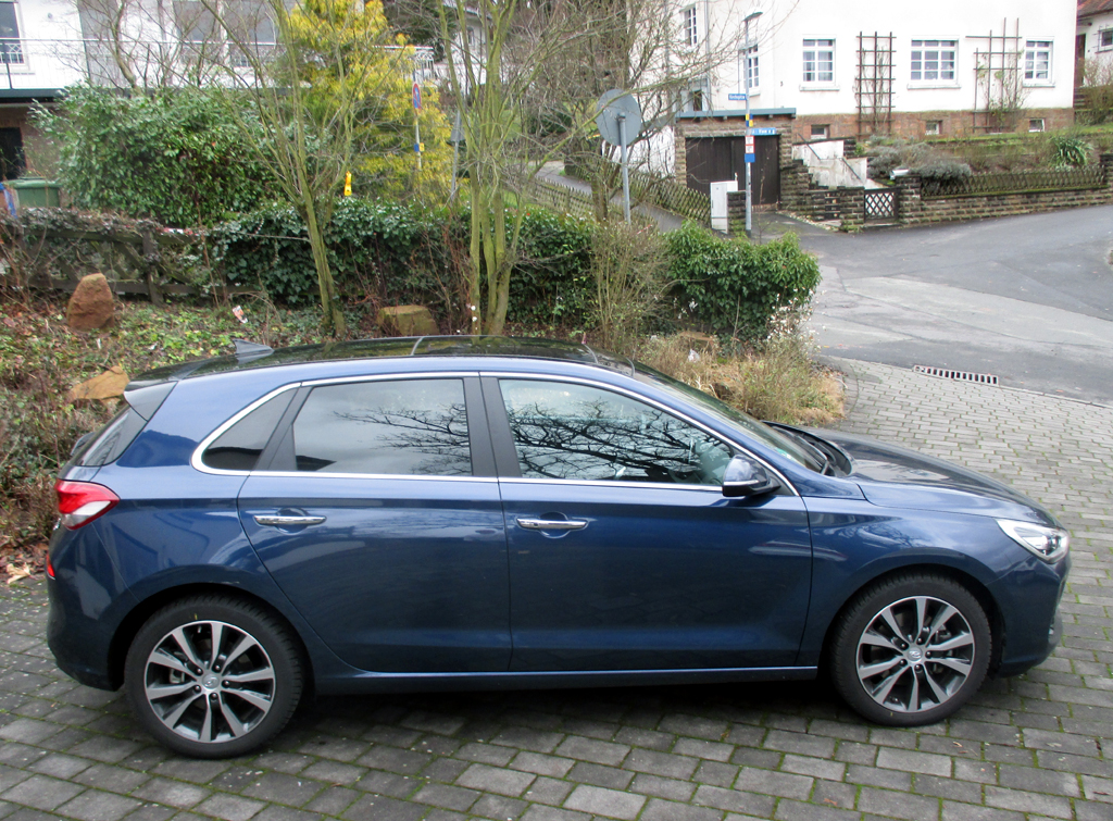 Hyundai i30: Und so sieht das Kompaktmodell der Koreaner von der Seite aus.