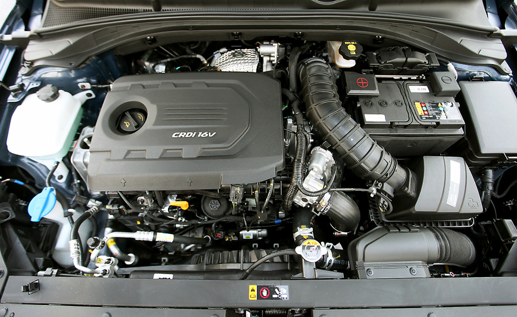 Hyundai i30: Blick unter die Haube. Je drei Benziner und Diesel stehen zur Wahl.