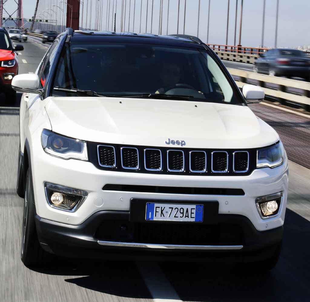 Jeep Compass: Blick auf die Frontpartie.