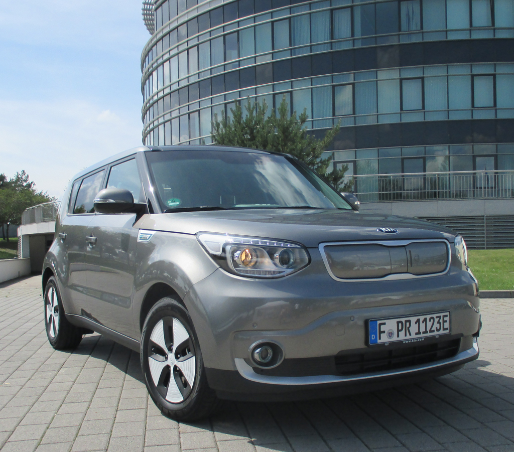 Kia Soul EV: Der Stromer darf bei „Kia goes electric“ natürlich nicht fehlen.