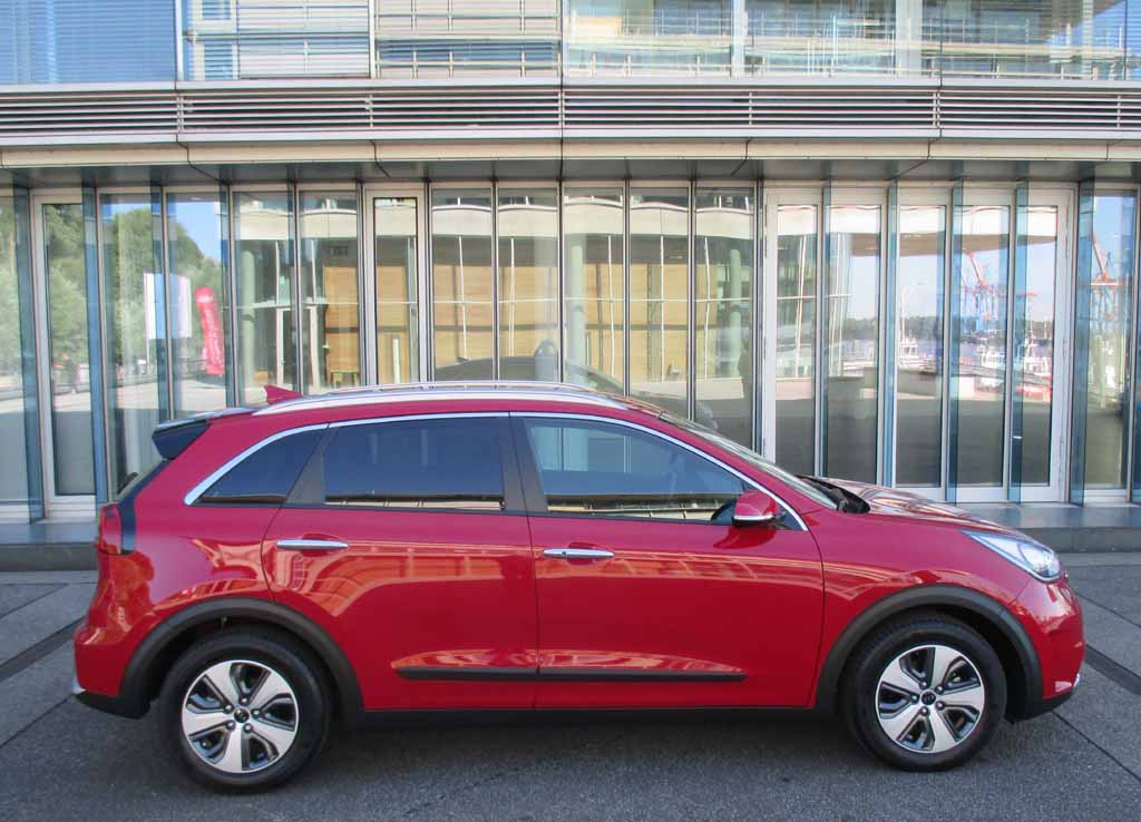 Kia Niro: Und so sieht der fünftürige Fünfsitzer von der Seite aus.
