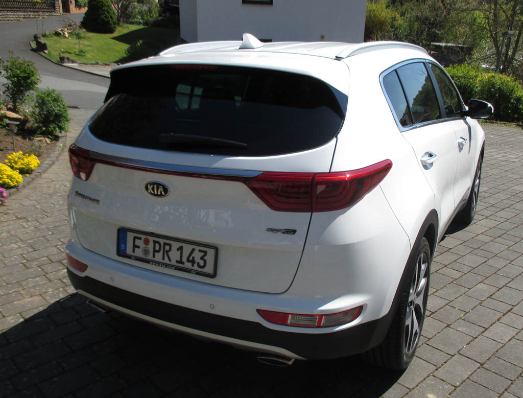 Kia Sportage: Das Gepäckabteil fasst 491/503 bis 1492 Liter. 