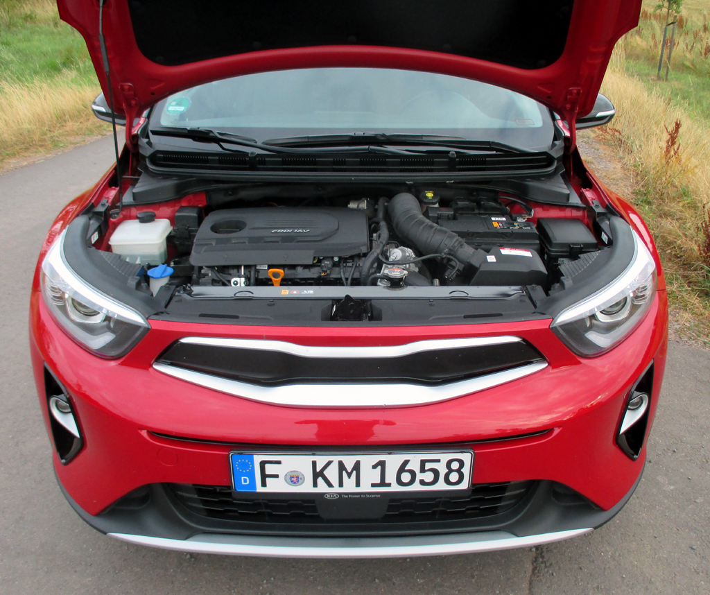 Kia Stonic: Blick auf den 1,6-Liter-Selbstzünder.