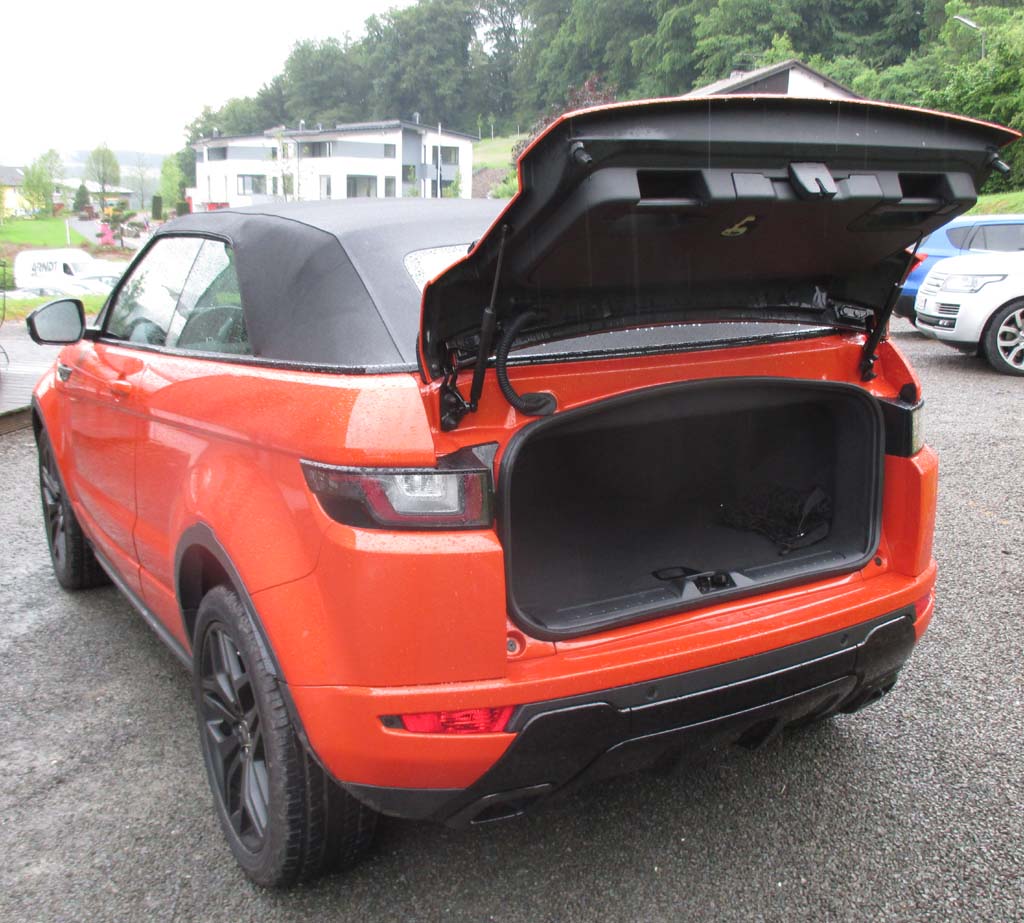 Range Rover Evoque Cabrio: Das Gepäckabteil fasst immerhin noch 251 Liter.