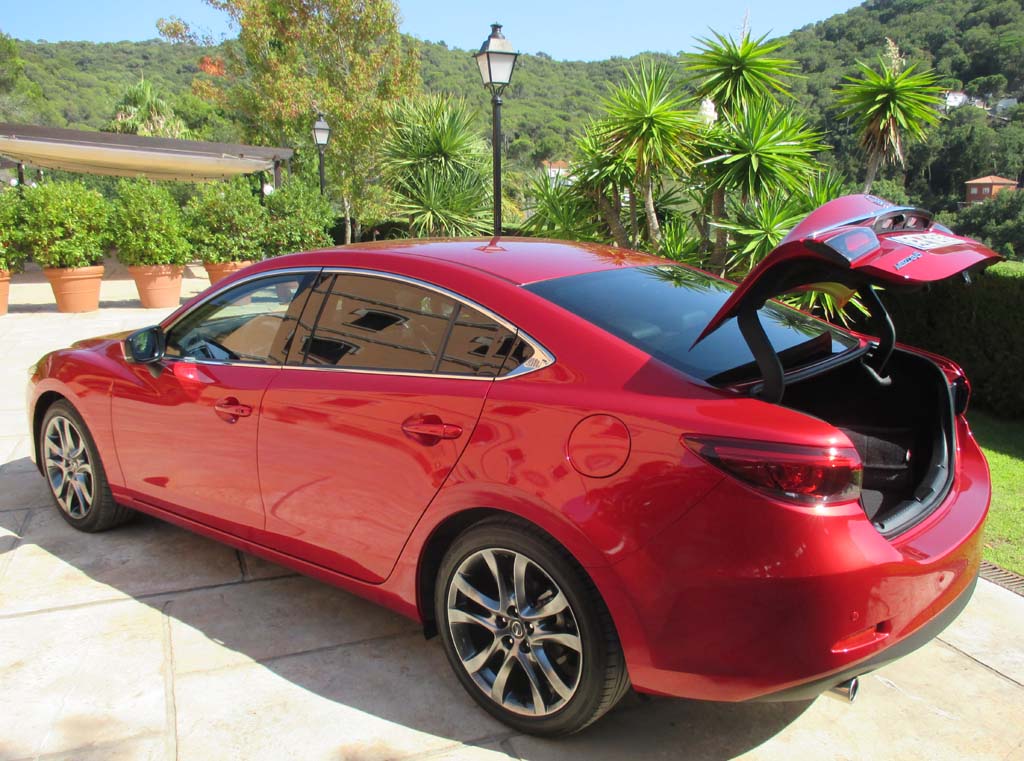 Mazda6: Das Gepäckabteil der Limousine fasst 480 Liter.